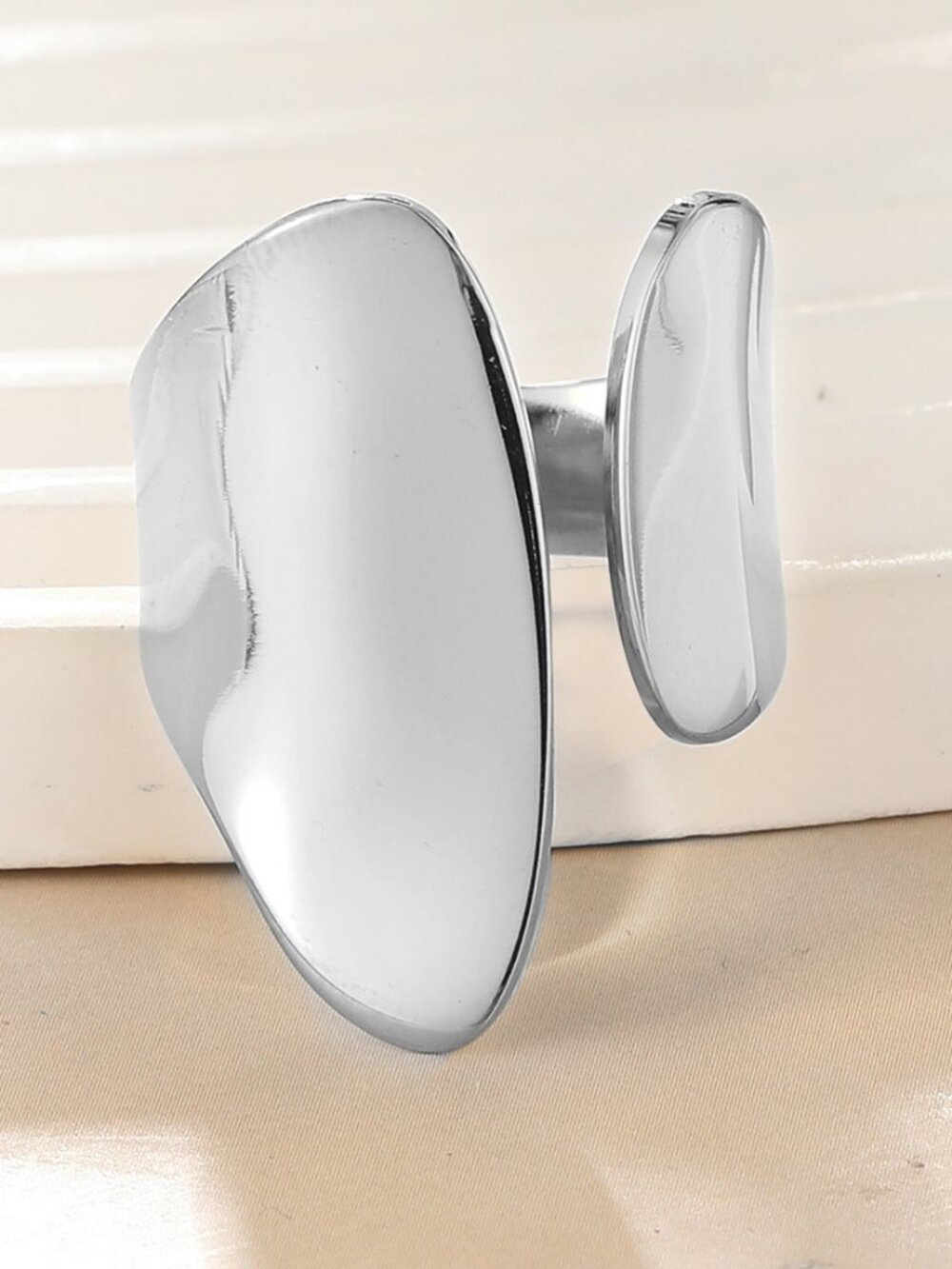 The Modern Ring - White Gold Plated - Picture 2 of 6